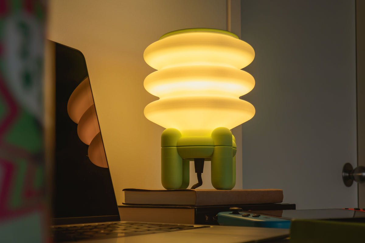 Yuhi Lamp